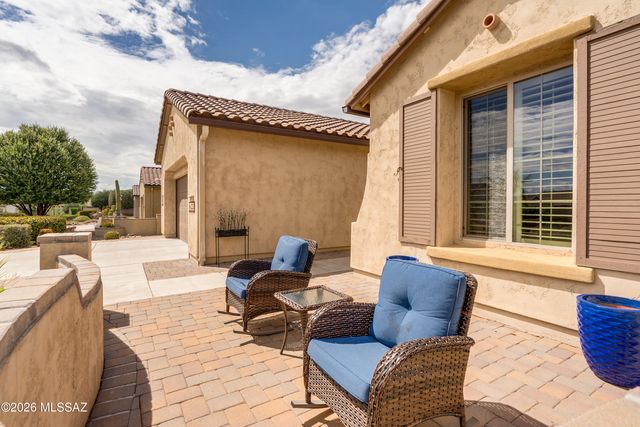 2235 E Thunderchief Drive, Green Valley, AZ 85614