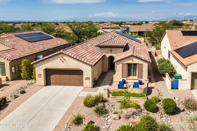 2235 E Thunderchief Drive, Green Valley, AZ 85614