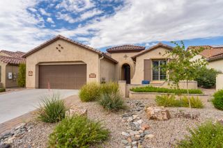 2235 E Thunderchief Drive, Green Valley, AZ 85614