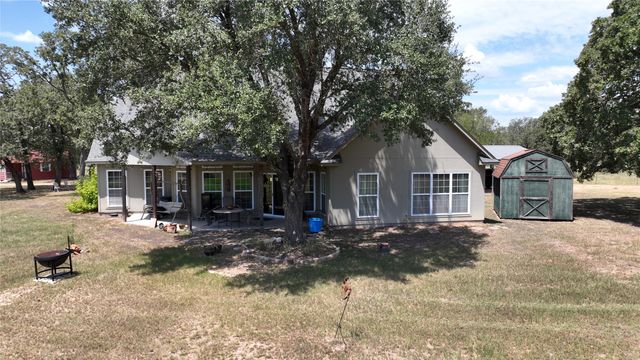 213 Joe Cole Lane, Smithville, TX 78957