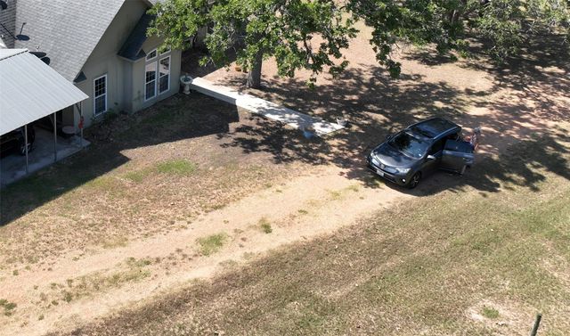 213 Joe Cole Lane, Smithville, TX 78957