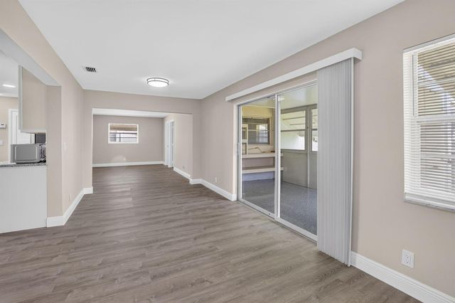 2081 SW 13th Terrace, Boynton Beach, FL 33426