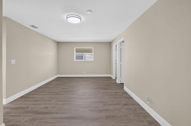 2081 SW 13th Terrace, Boynton Beach, FL 33426