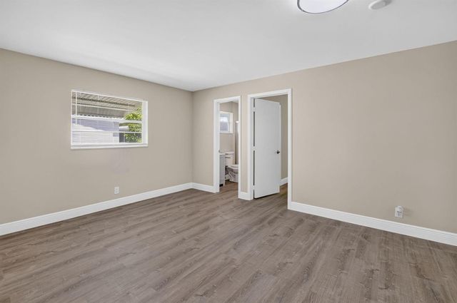 2081 SW 13th Terrace, Boynton Beach, FL 33426