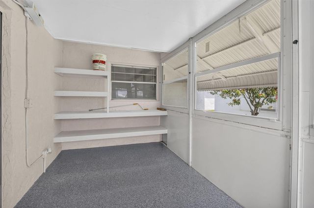 2081 SW 13th Terrace, Boynton Beach, FL 33426