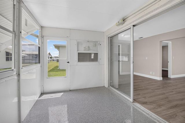 2081 SW 13th Terrace, Boynton Beach, FL 33426