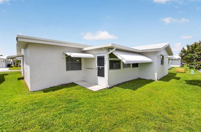 2081 SW 13th Terrace, Boynton Beach, FL 33426