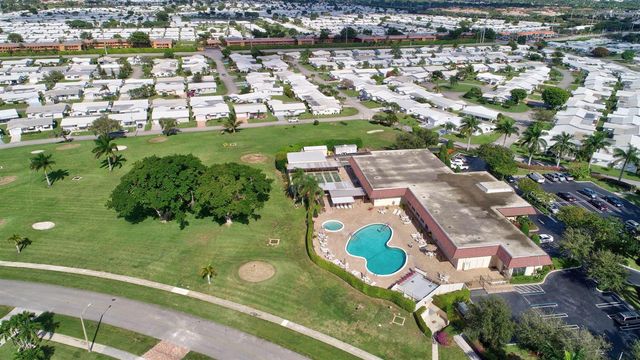 2081 SW 13th Terrace, Boynton Beach, FL 33426