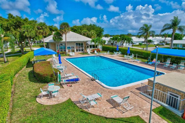 2081 SW 13th Terrace, Boynton Beach, FL 33426