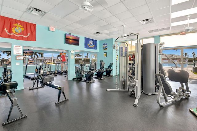 2081 SW 13th Terrace, Boynton Beach, FL 33426