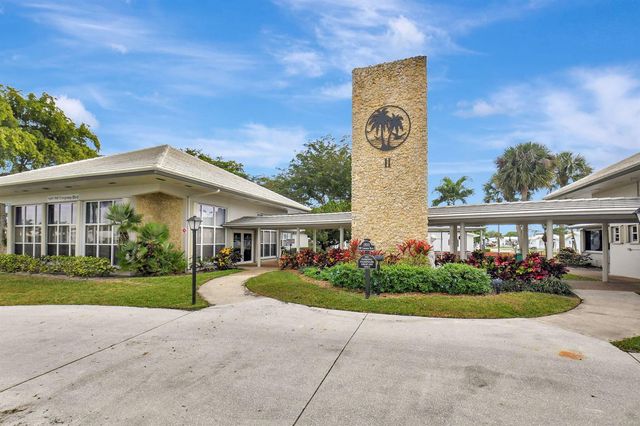 2081 SW 13th Terrace, Boynton Beach, FL 33426