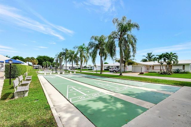 2081 SW 13th Terrace, Boynton Beach, FL 33426