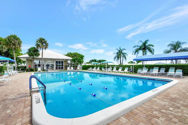 2081 SW 13th Terrace, Boynton Beach, FL 33426
