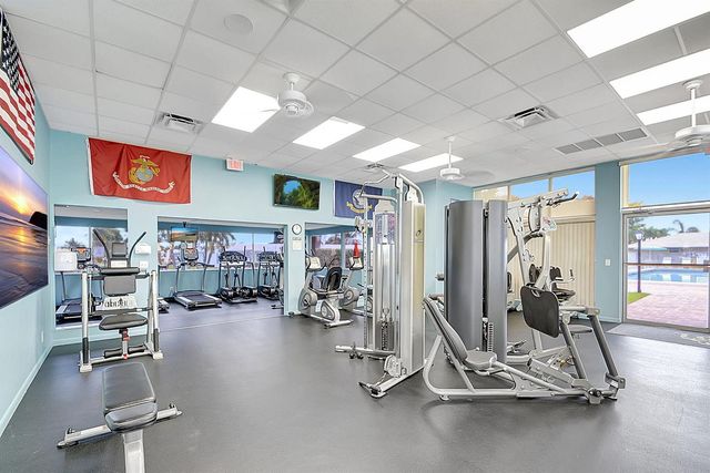 2081 SW 13th Terrace, Boynton Beach, FL 33426