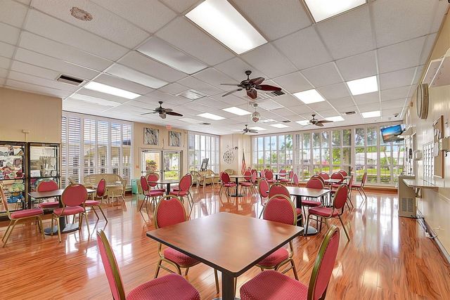 2081 SW 13th Terrace, Boynton Beach, FL 33426