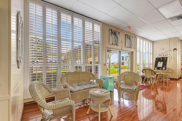2081 SW 13th Terrace, Boynton Beach, FL 33426