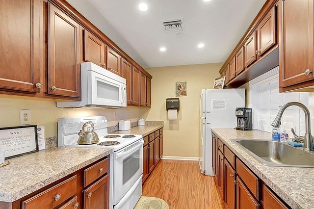 2081 SW 13th Terrace, Boynton Beach, FL 33426