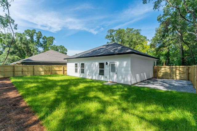 873 S Brett Street, Crestview, FL 32539