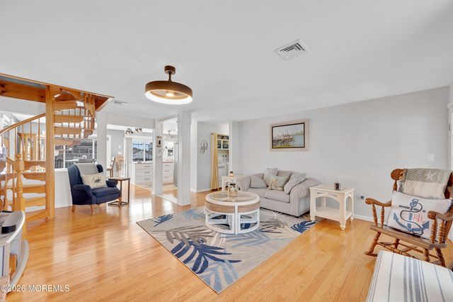 3235 Osborn Terrace, Toms River, NJ 08753