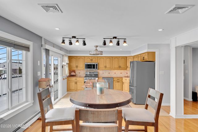 3235 Osborn Terrace, Toms River, NJ 08753