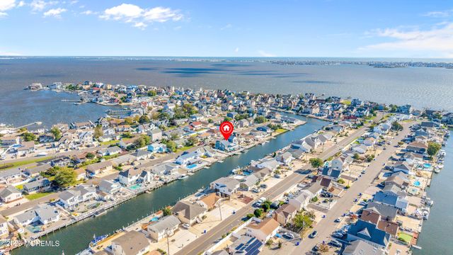 3235 Osborn Terrace, Toms River, NJ 08753