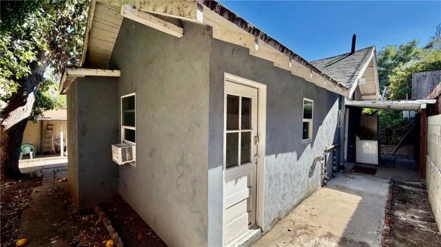 843 Laveta Terrace, Echo Park, CA 90026