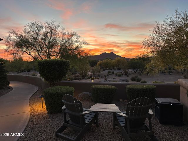 8155 E THORNTREE Drive, Scottsdale, AZ 85266