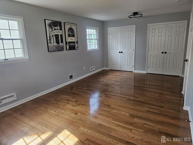 19 Washington Place, Metuchen, NJ 08840