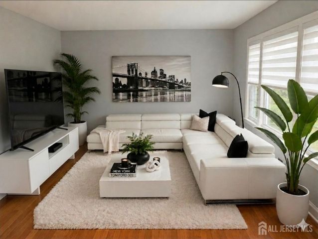 19 Washington Place, Metuchen, NJ 08840