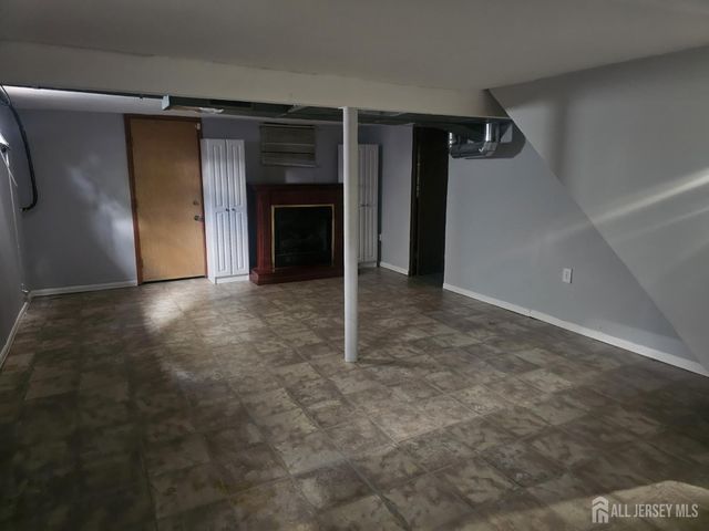19 Washington Place, Metuchen, NJ 08840