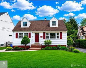 19 Washington Place, Metuchen, NJ 08840