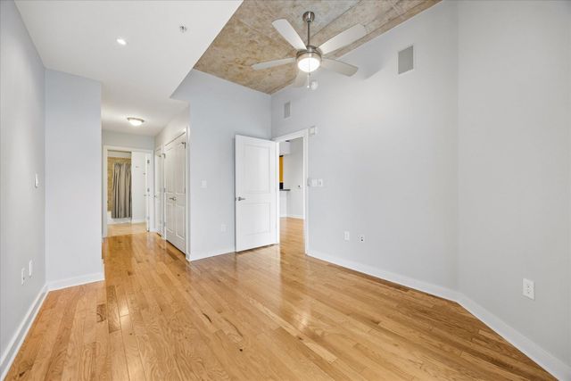 360 Nueces ST 2005, Austin, TX 78701