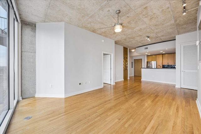 360 Nueces ST 2005, Austin, TX 78701