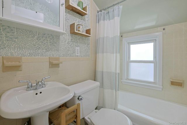 201 Westchester Avenue, Thornwood, NY 10594