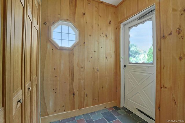 201 Westchester Avenue, Thornwood, NY 10594