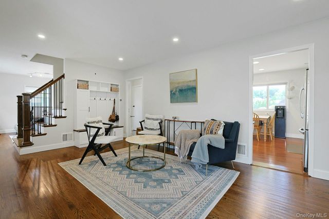 201 Westchester Avenue, Thornwood, NY 10594