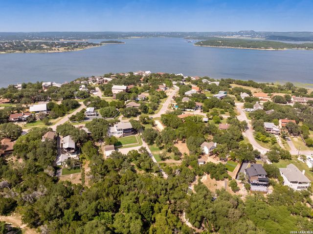 1270 STAGECOACH DR, Canyon Lake, TX 78133