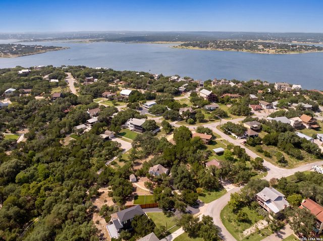 1270 STAGECOACH DR, Canyon Lake, TX 78133