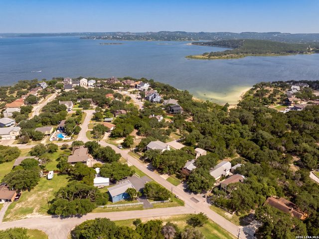 1270 STAGECOACH DR, Canyon Lake, TX 78133