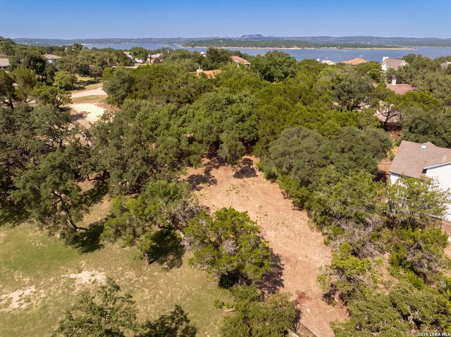 1270 STAGECOACH DR, Canyon Lake, TX 78133