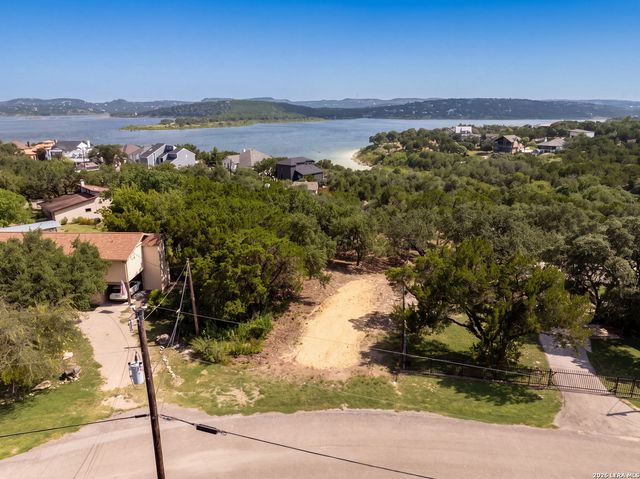 1270 STAGECOACH DR, Canyon Lake, TX 78133