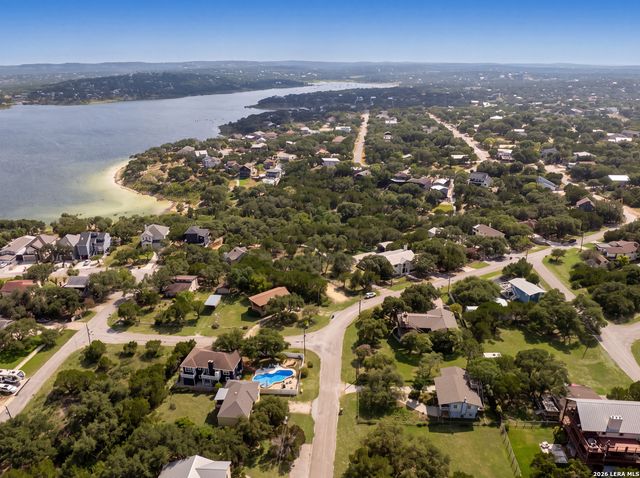 1270 STAGECOACH DR, Canyon Lake, TX 78133