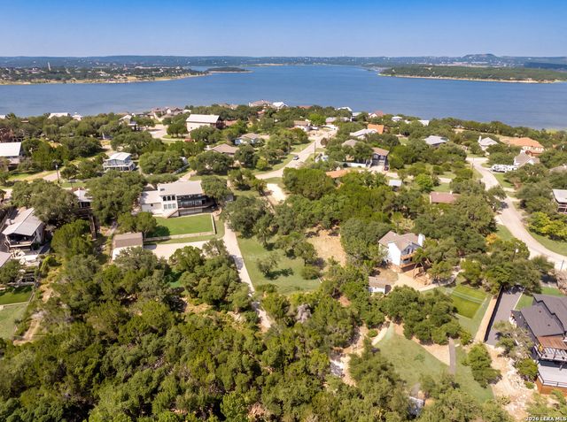 1270 STAGECOACH DR, Canyon Lake, TX 78133