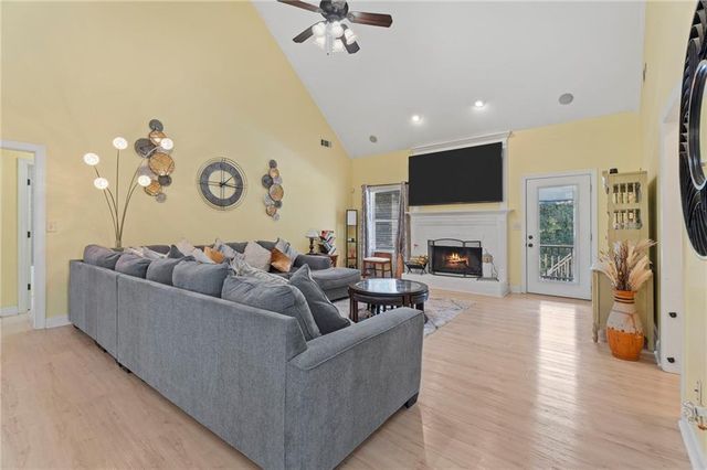 70 Line Drive, Newborn, GA 30056