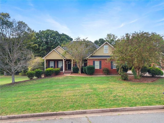 70 Line Drive, Newborn, GA 30056