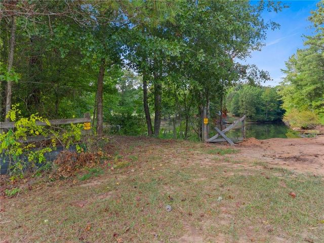 70 Line Drive, Newborn, GA 30056