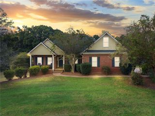 70 Line Drive, Newborn, GA 30056