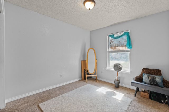 301 E Hampton Road, Crowley, TX 76036