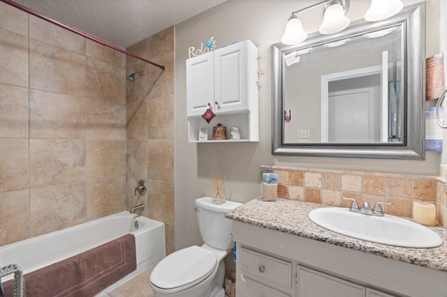 301 E Hampton Road, Crowley, TX 76036
