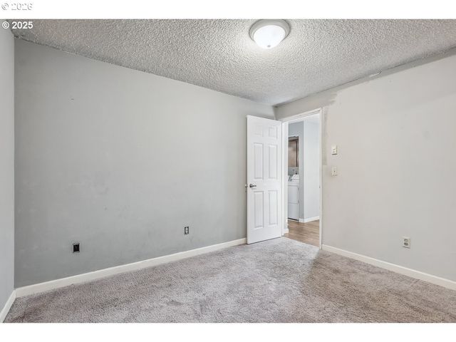 9020 Sw 130TH Ave, Beaverton, OR 97008